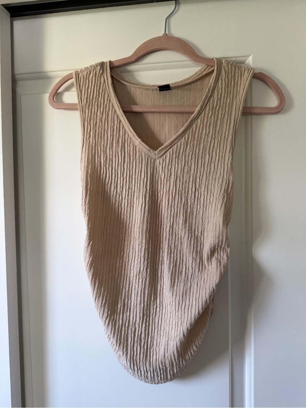 SHEIN Crinkle V-Neck Tank Top - Cream